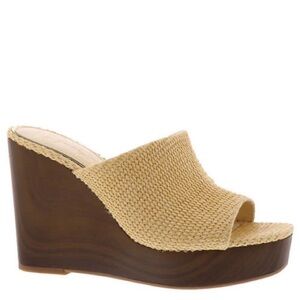 Jessica Simpson Shantelle Wedges in excellent used condition.